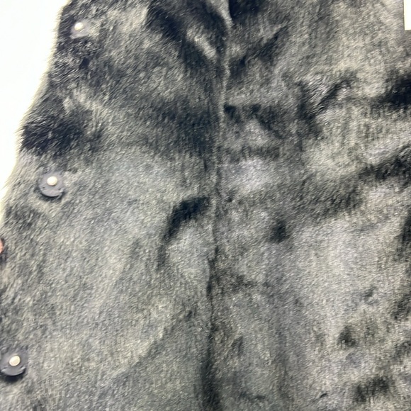 H&M - NWT Black Suede Like Lined Black Faux Fur Button Down Pockets Coat Size 2 - Picture 12 of 13